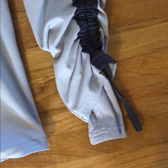 Top by Fabletics - Picture 2 of 3